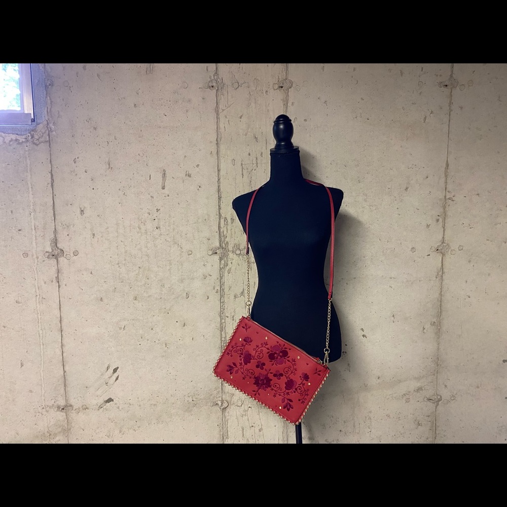 Crossbody Polyurethane Embroidered Crossbody. - image 4